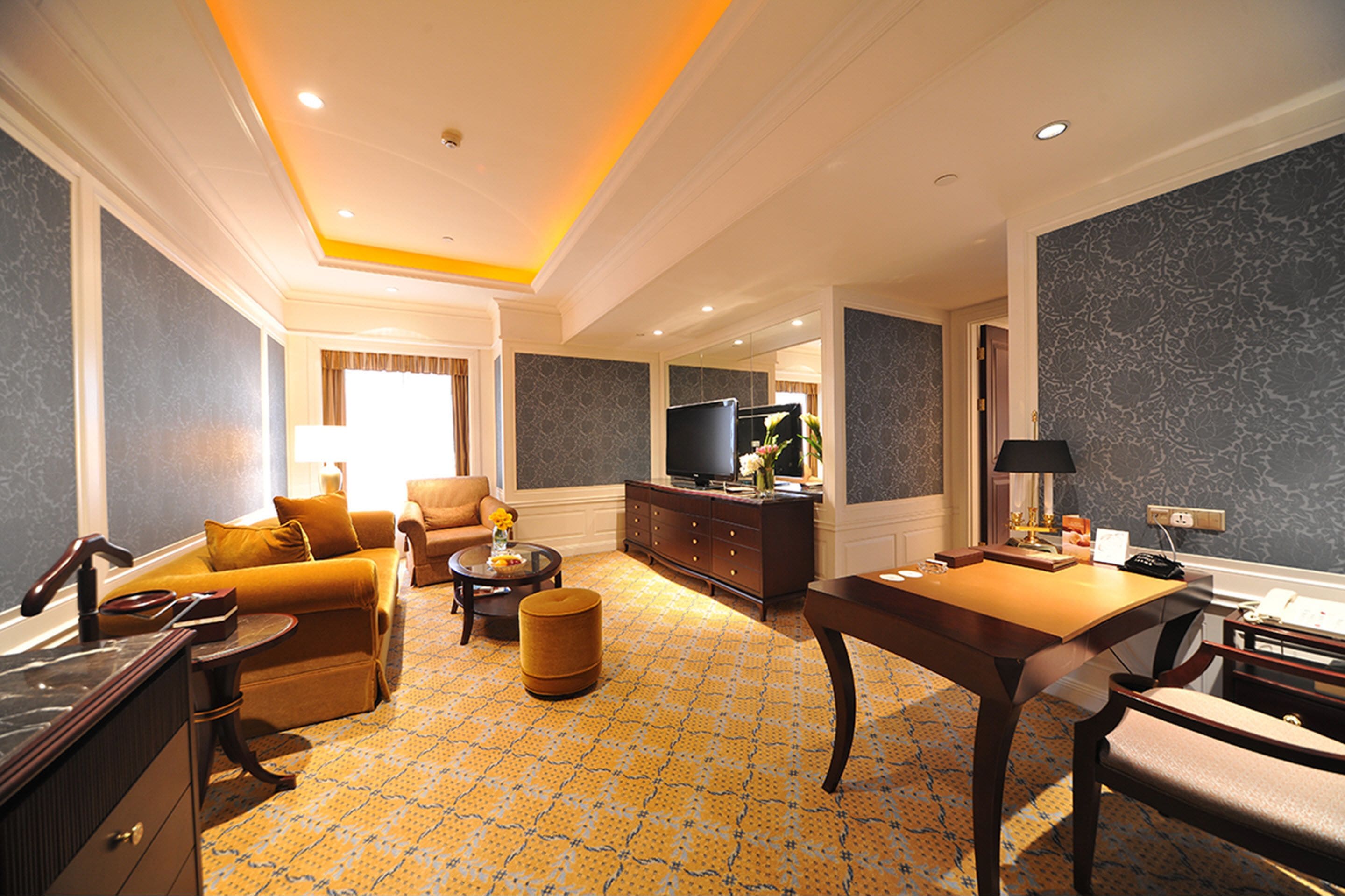 down duvets, minibar, in-room safe, desk