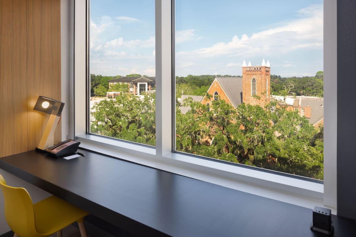 1 bedroom, down duvets, in-room safe, desk