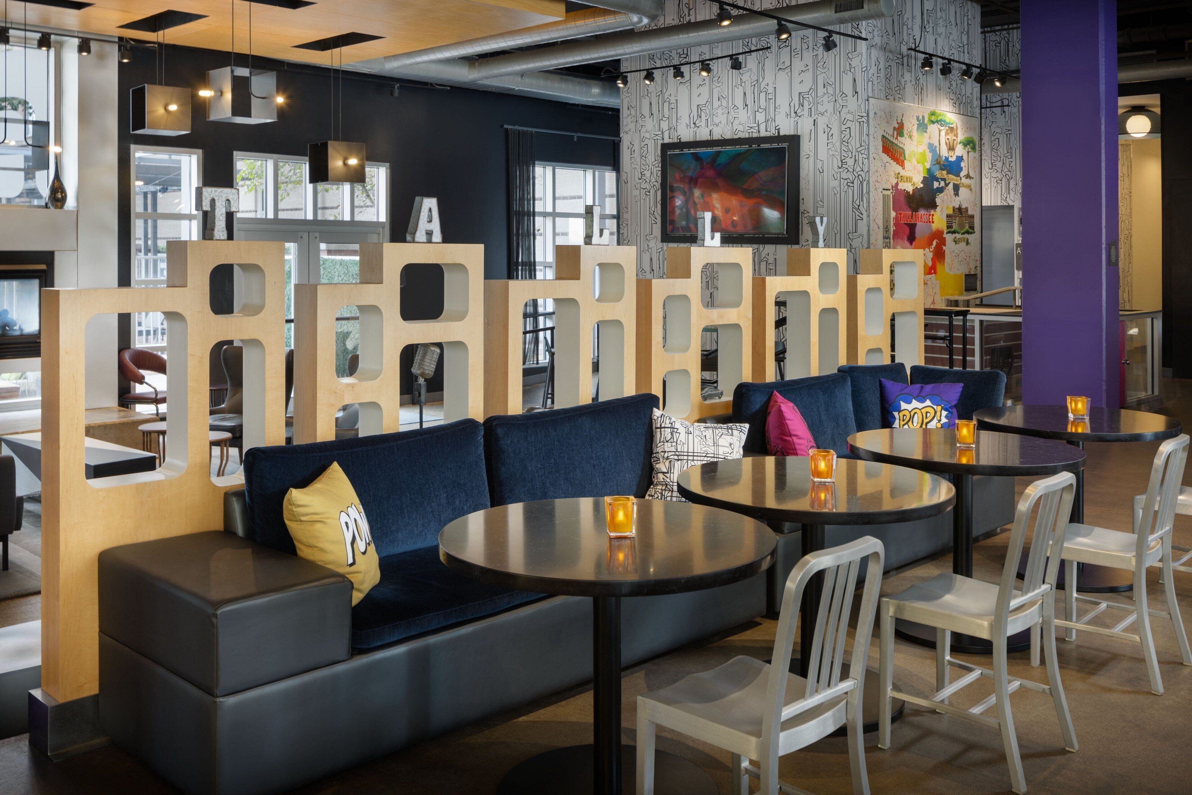 Bar lounge