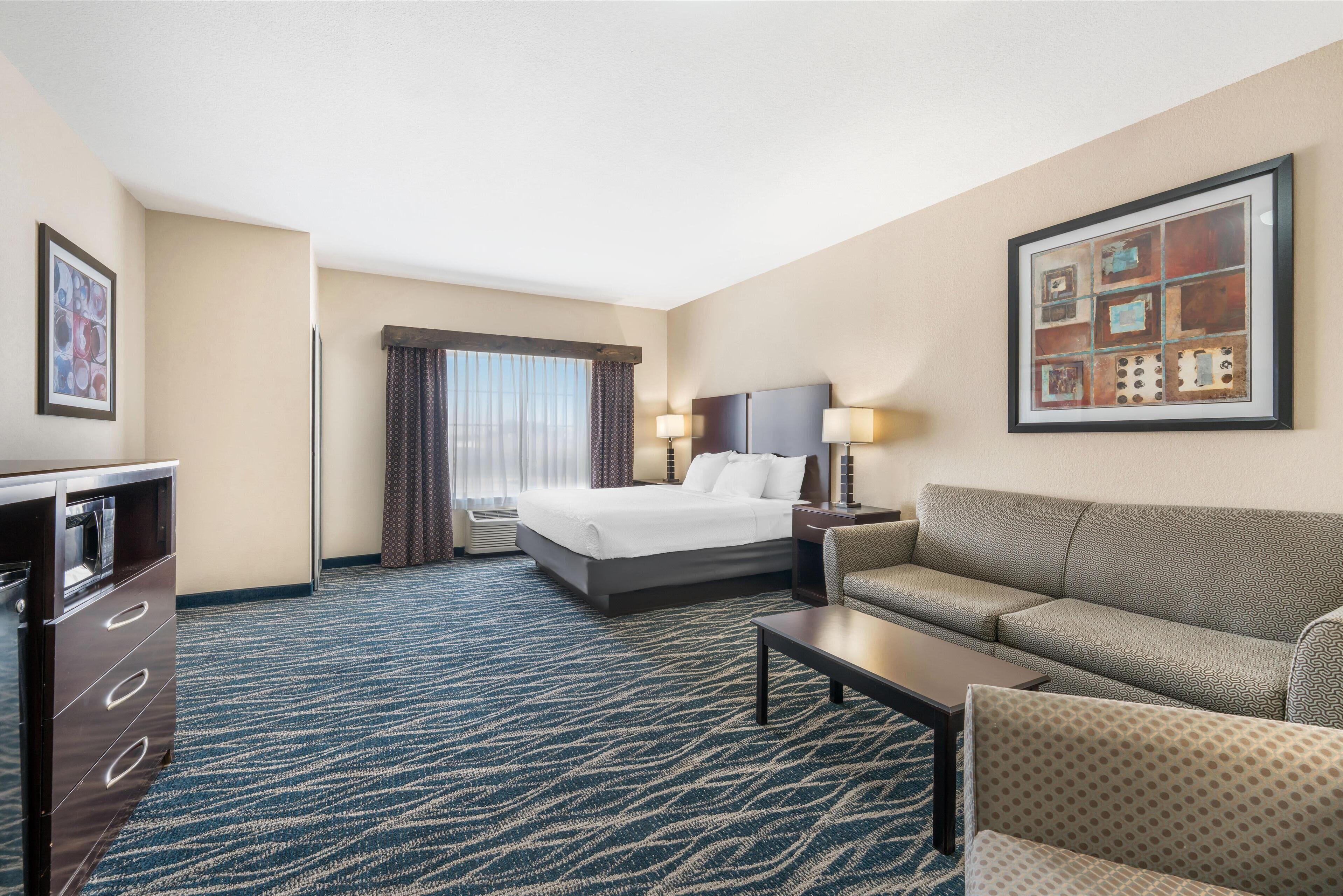 suite, 1 king bed with sofa bed, accessible, non smoking (with sofabed) | premium bedding, pillow-top beds, desk, blackout curtains