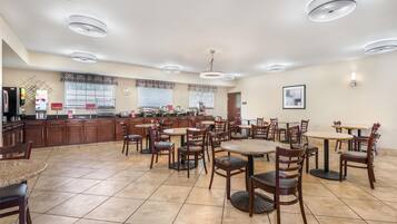 Free daily breakfast