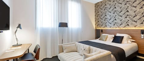 Superior Room, 1 Queen Bed, Non Smoking