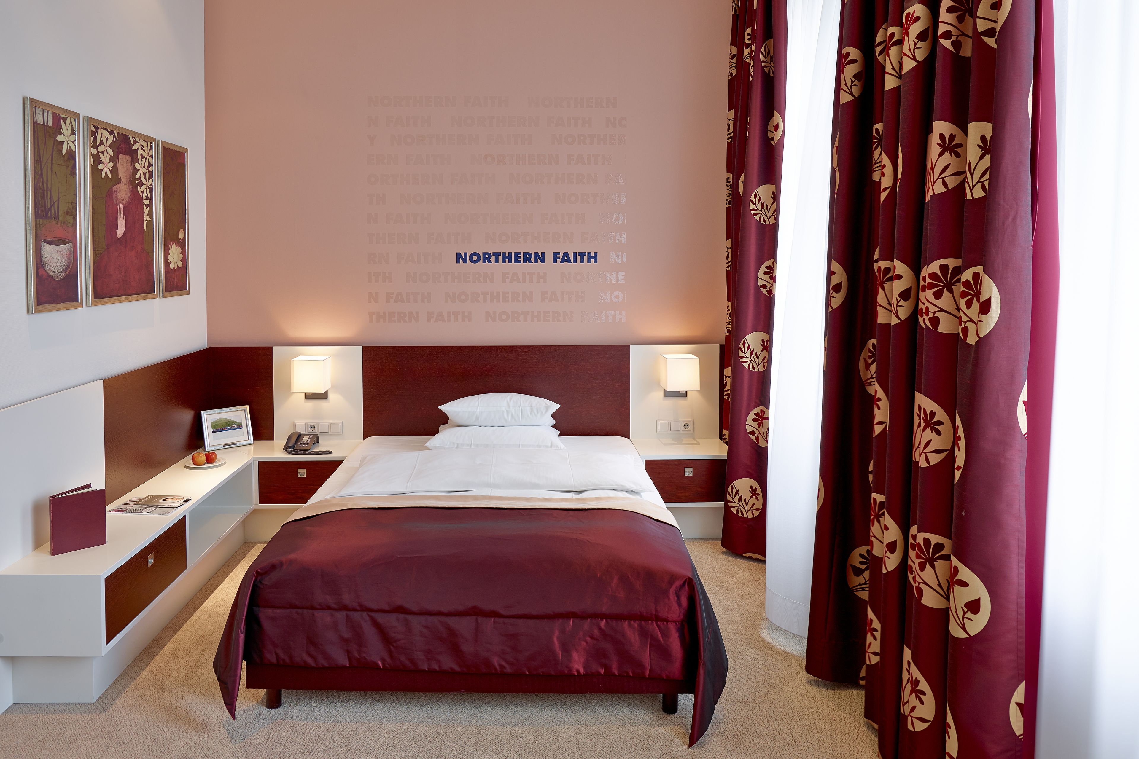 deluxe room, 1 bedroom | hypo-allergenic bedding, down duvets, free minibar, in-room safe