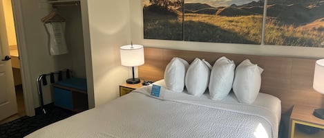 Caja de seguridad en la habitación y escritorio