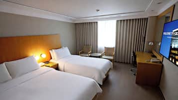 Minibar, in-room safe, desk, blackout drapes