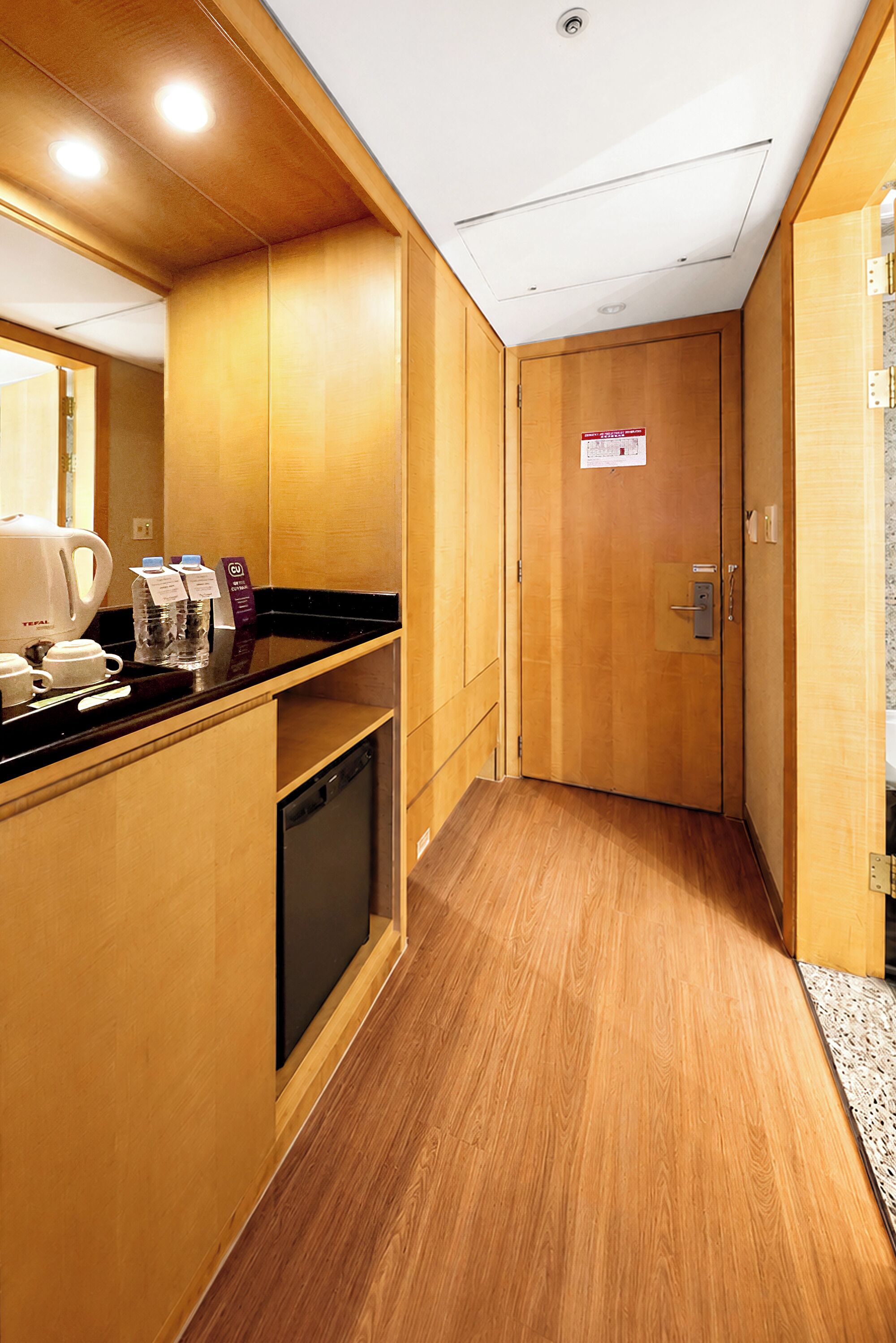 Minibar, in-room safe, desk, blackout drapes