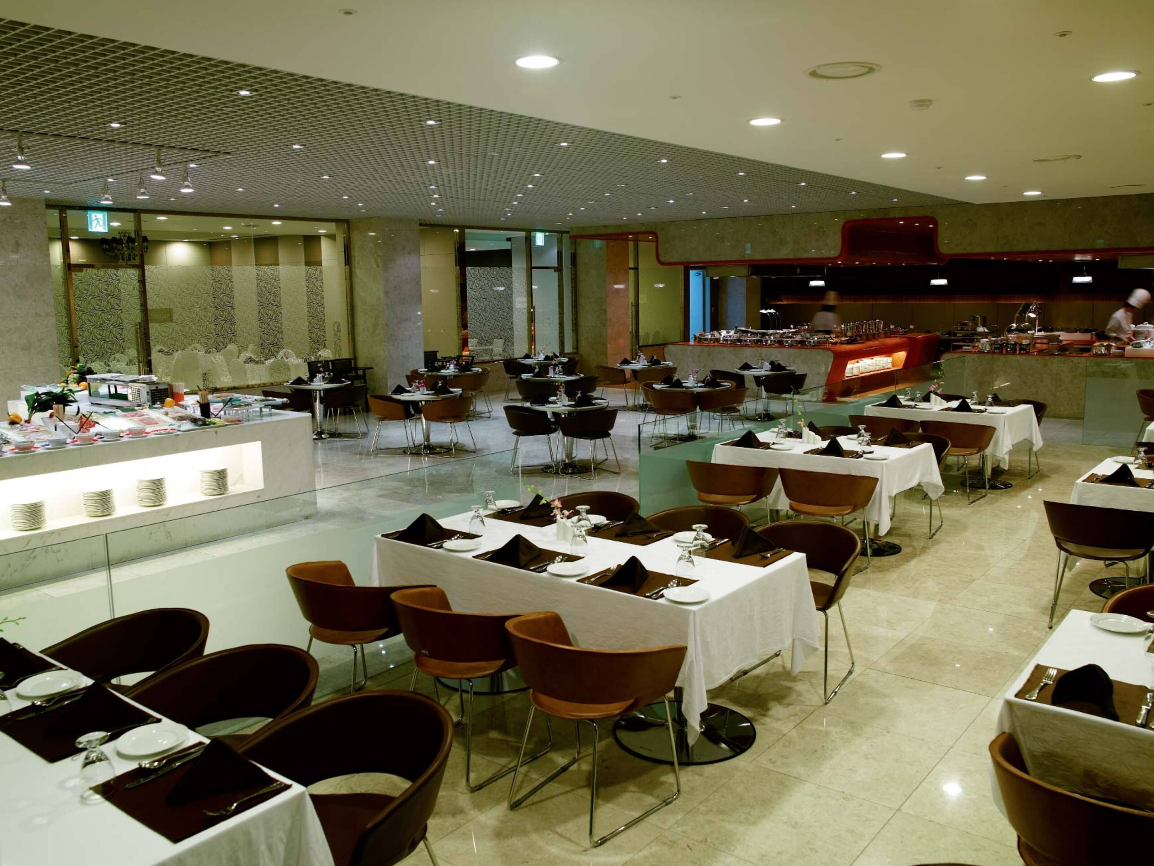 Tägliches Frühstücksbuffet (30000 KRW pro Person)