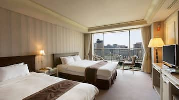 Semi Family Room | Minibar, in-room safe, soundproofing, free WiFi