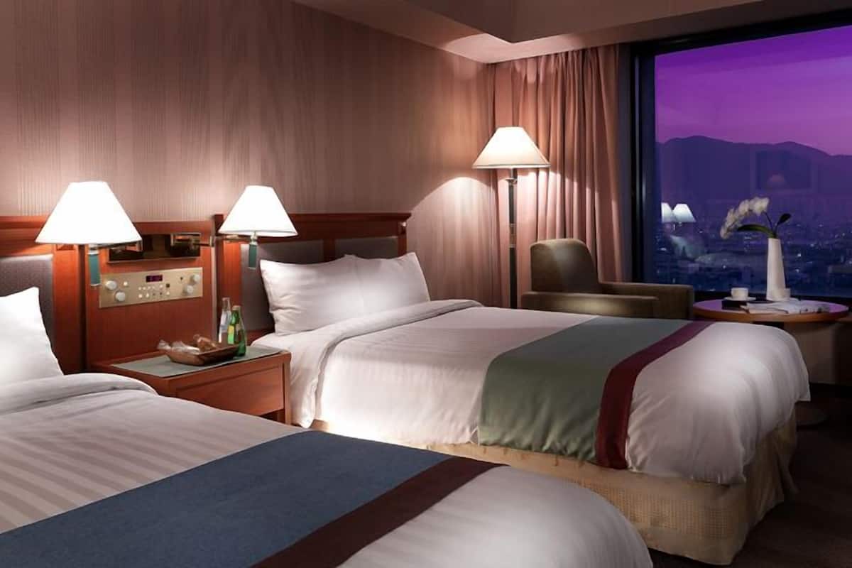 minibar, in-room safe, desk, blackout curtains