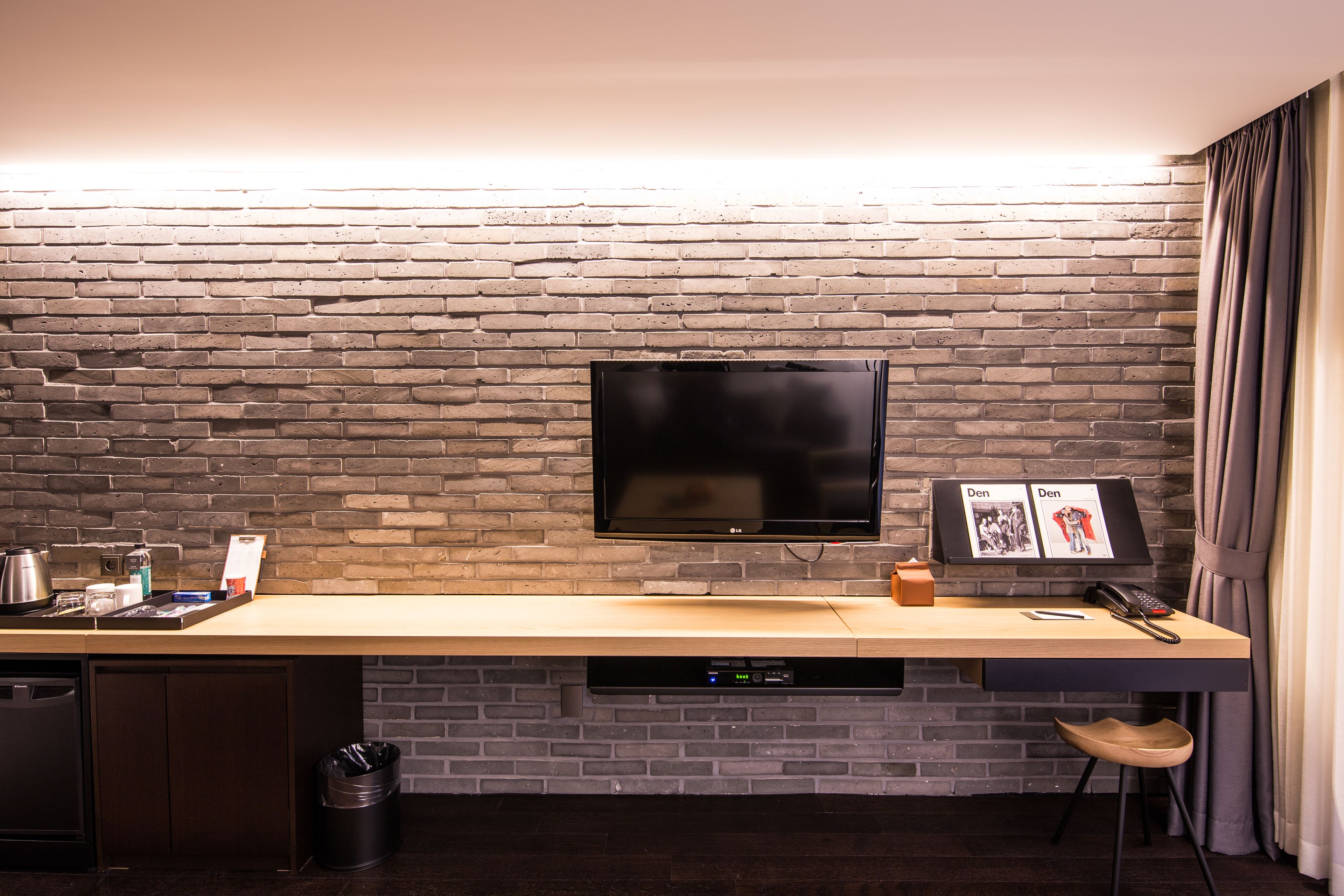 1 bedroom, premium bedding, minibar, in-room safe