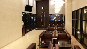 Lobby - Doulos Hotel (Seoul)