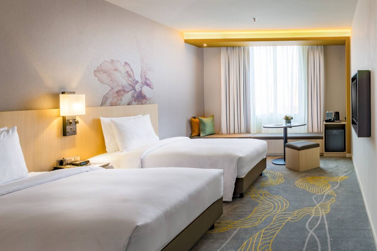 Minibar, in-room safe, soundproofing, iron/ironing board