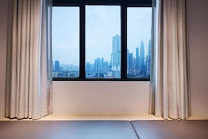 Room, 1 Queen Bed (Twin Tower View) - Hilton Garden Inn Kuala Lumpur Jalan Tuanku Abdul Rahman North (Kuala Lumpur)