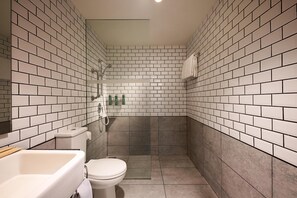 Bathroom shower - Hilton Garden Inn Kuala Lumpur Jalan Tuanku Abdul Rahman North (Kuala Lumpur)