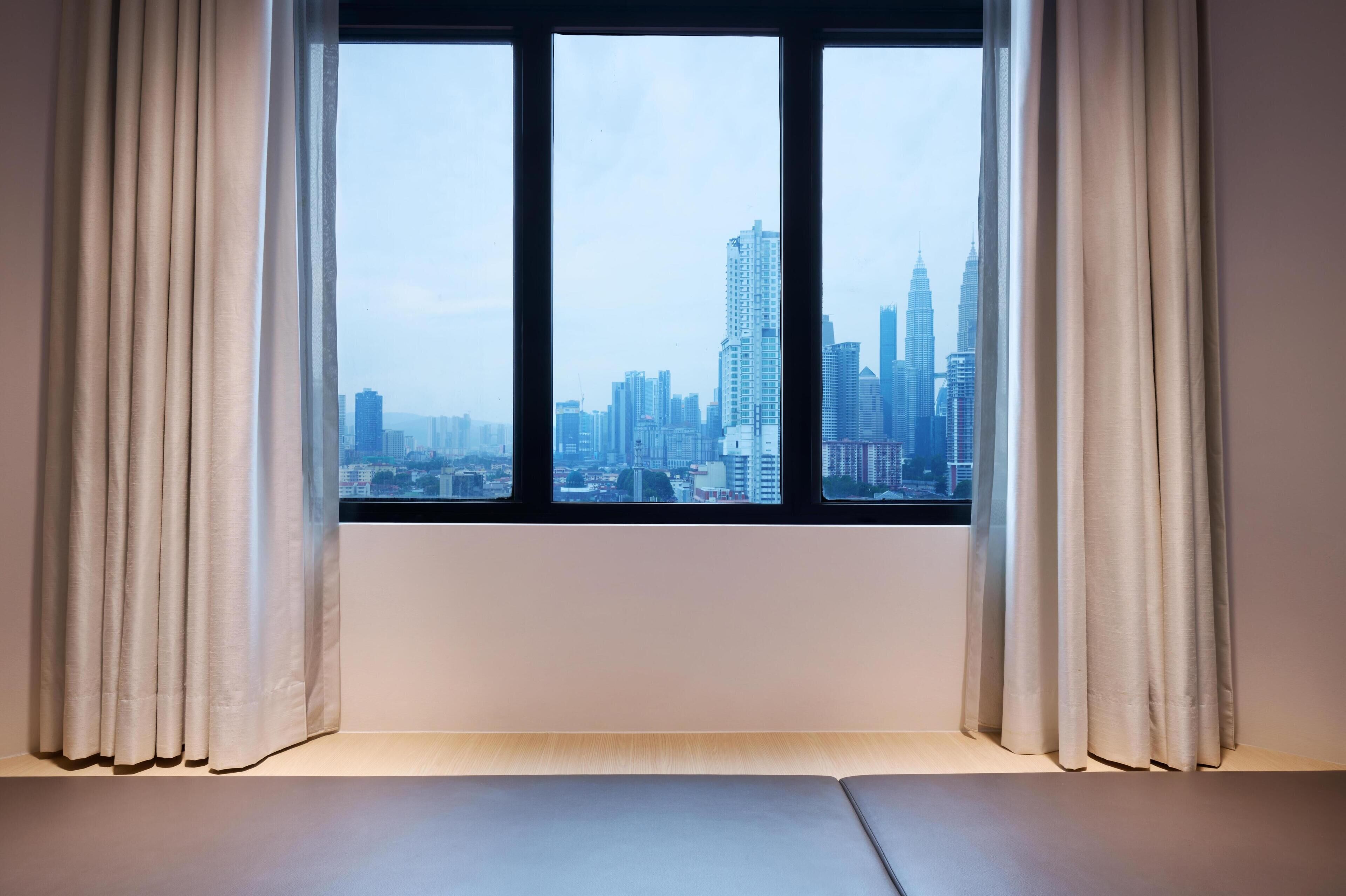 ห้องพัก, เตียงควีนไซส์ 1 เตียง (Twin Tower View) | มินิบาร์, ตู้นิรภัยในห้องพัก, ห้องเก็บเสียง, เตารีด/โต๊ะรีดผ้า