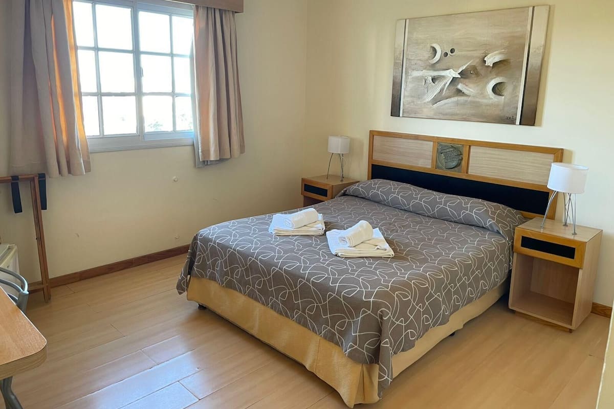 Minibar, in-room safe, desk, cribs/infant beds