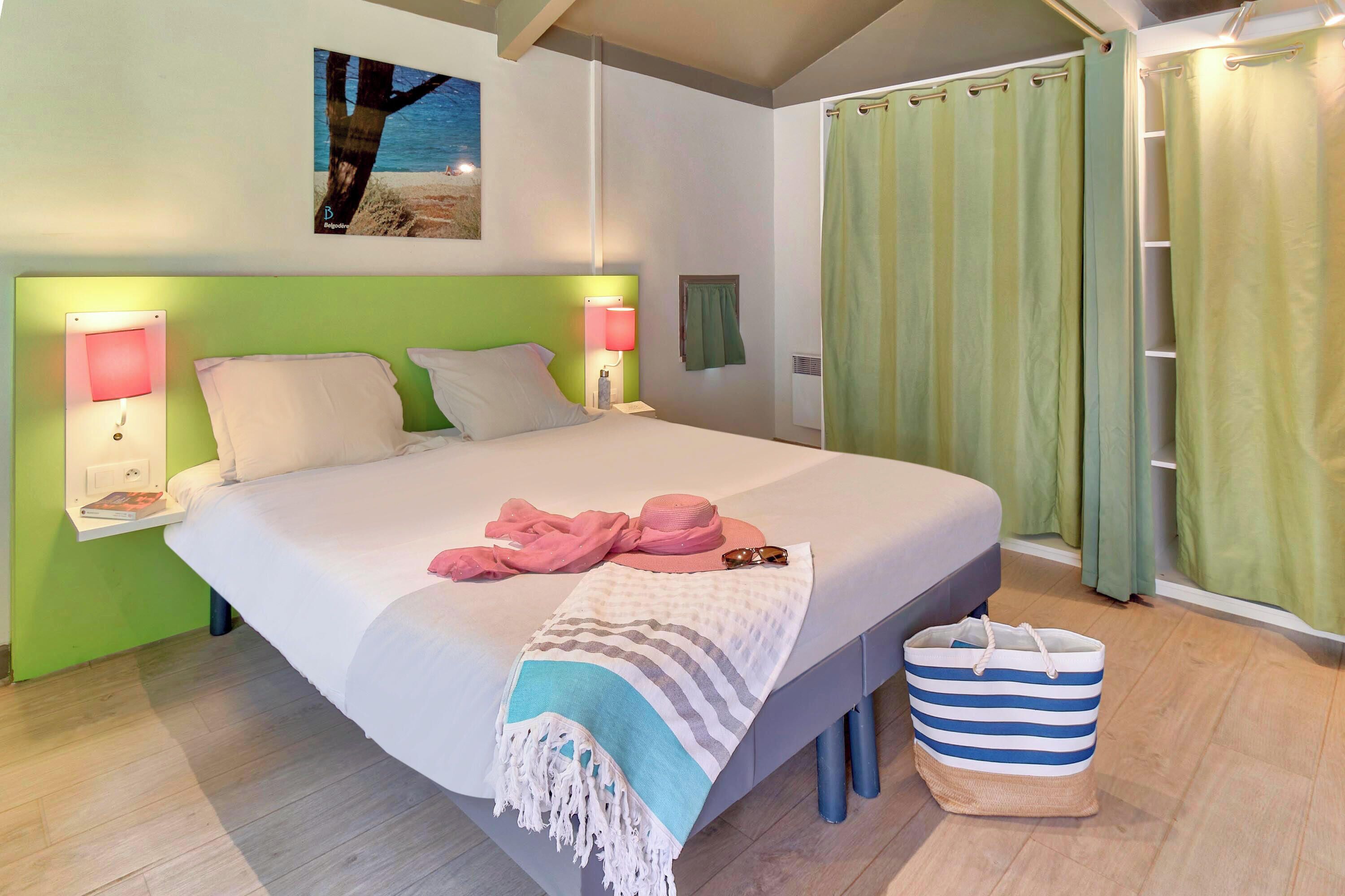 Décoration personnalisée, ameublement personnalisé, Wi-Fi, draps fournis