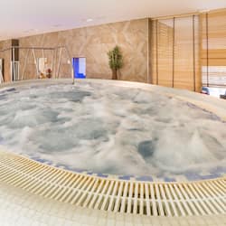 Sauna, tina de hidromasaje y baño turco o hammam
