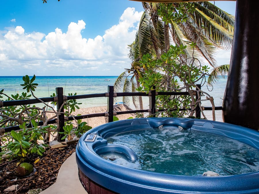 Private spa tub