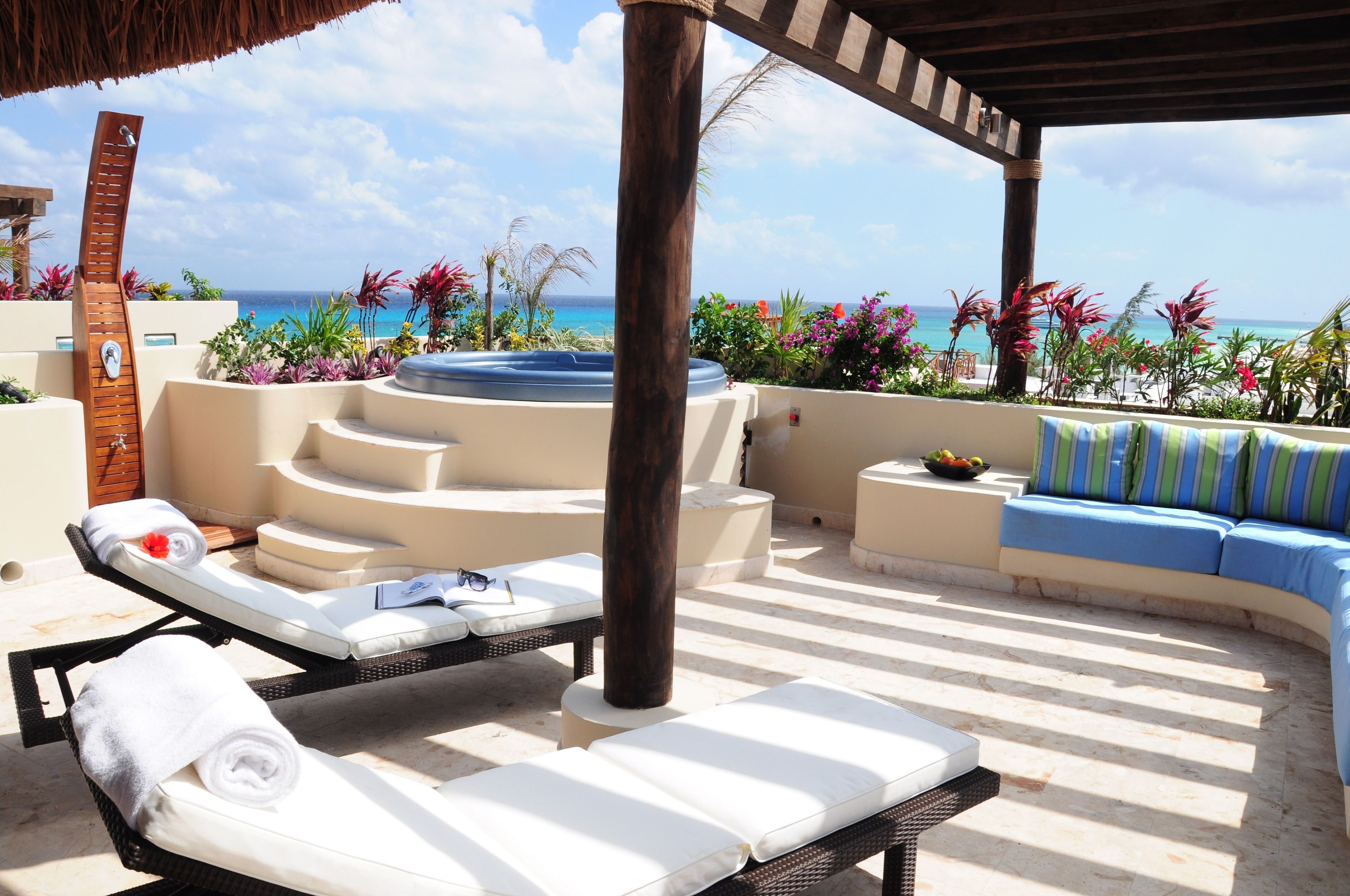 deluxe penthouse, 3 bedrooms, partial ocean view | terrace/patio