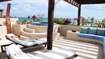 Penthouse Deluxe, 3 habitaciones, vista parcial al océano | Terraza o patio