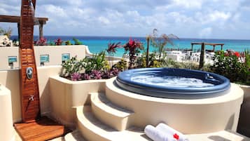 Penthouse Deluxe, 3 phòng ngủ, quang cảnh một góc biển | Hiên
