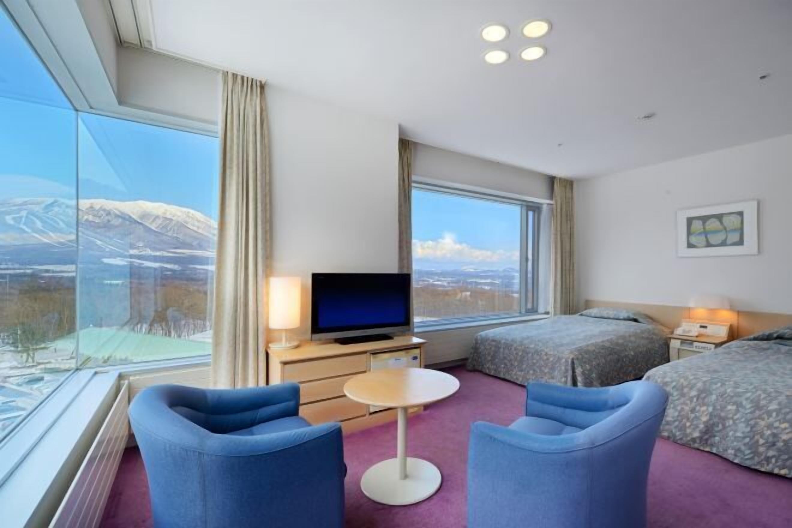 客房內保險箱、書桌、遮光布/窗簾、免費無線上網