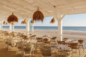 Beach bar