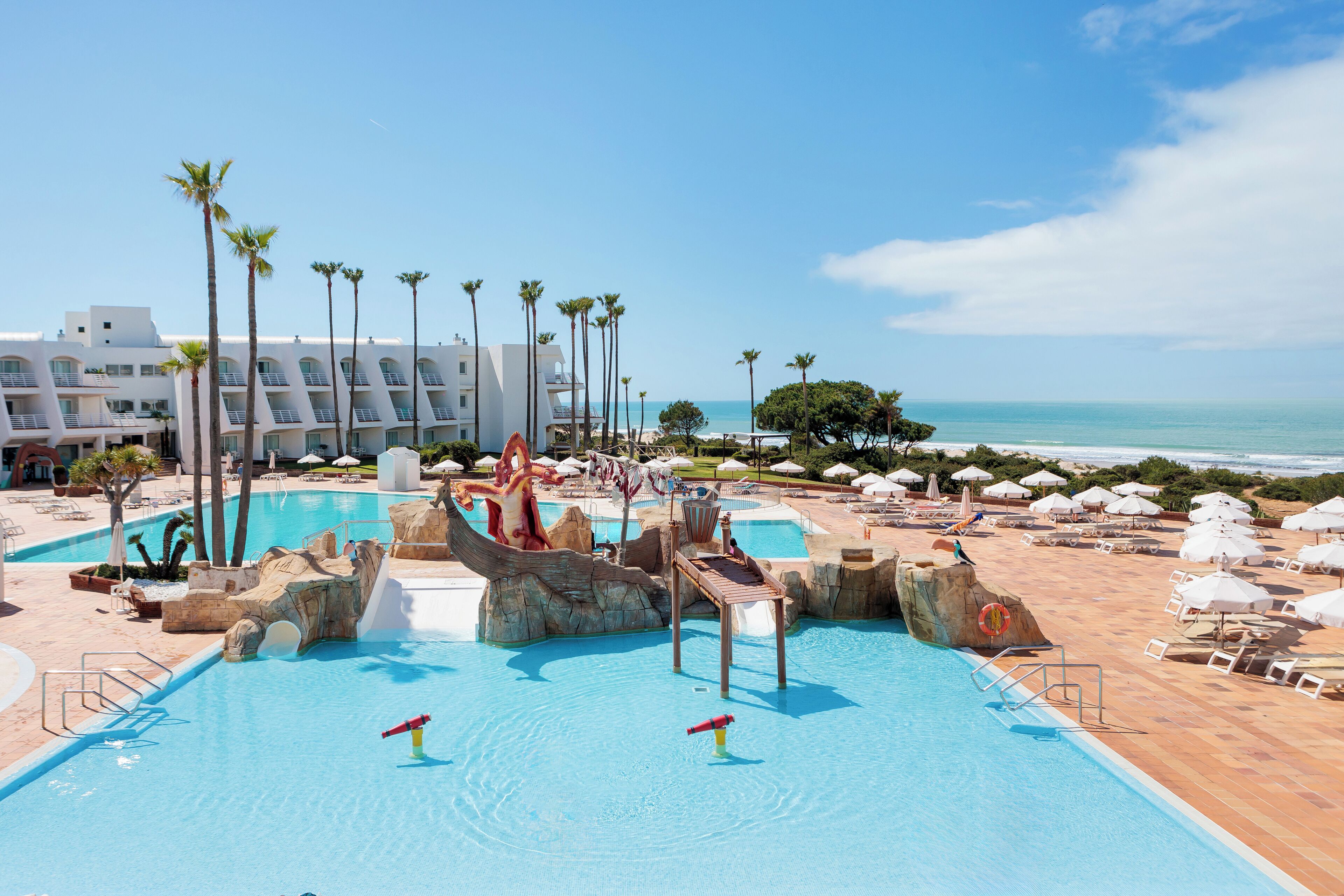 Seasonal outdoor pool, pool umbrellas, sun loungers