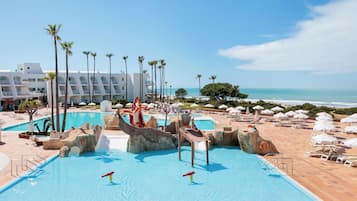 Seasonal outdoor pool, pool umbrellas, sun loungers