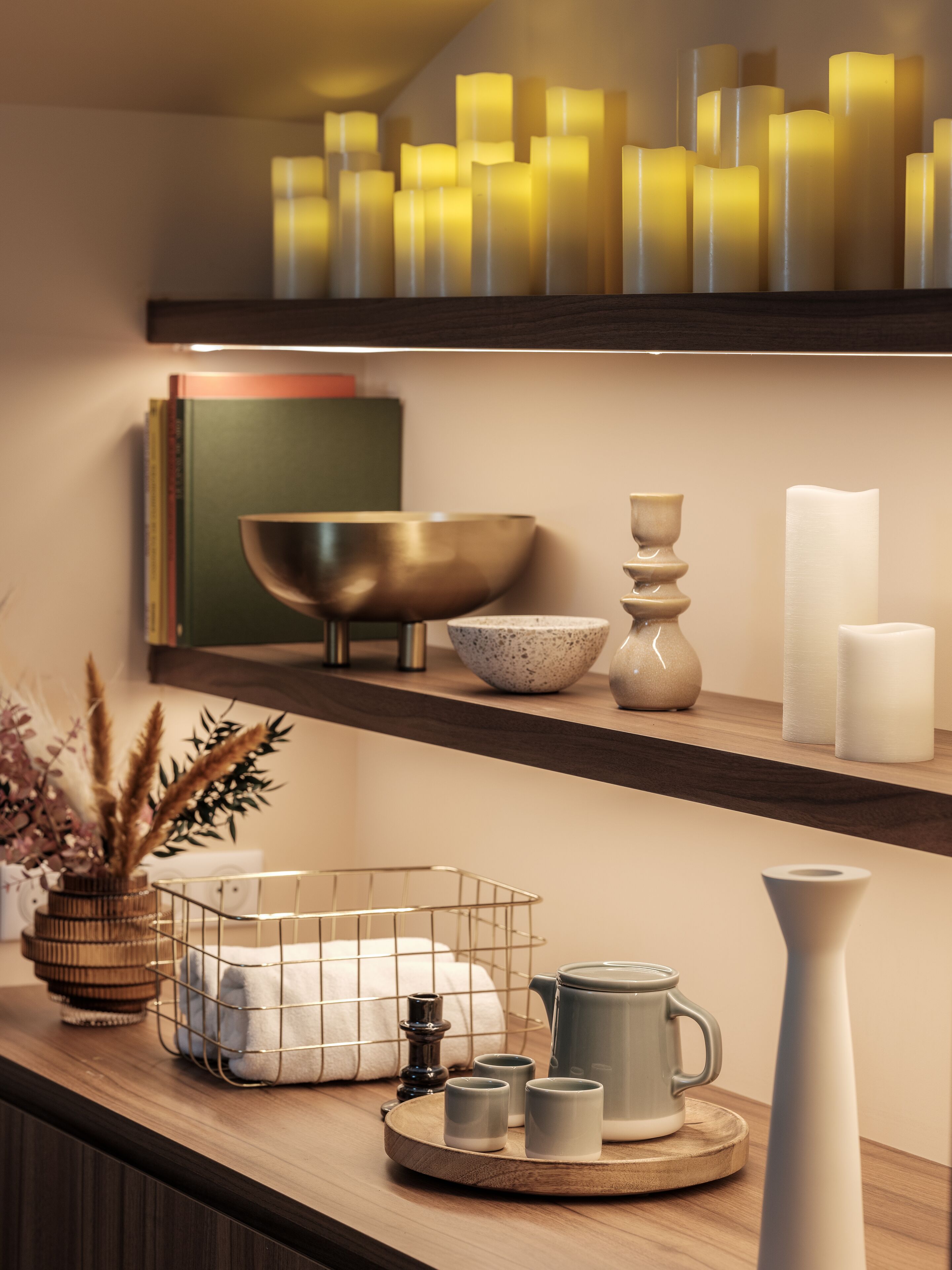 couples treatment room(s), body treatments, deep-tissue massages