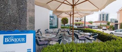 Breakfast, lunch and dinner served