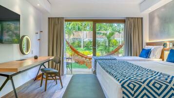 Standard Vitória Régia | Frigobar, cofres nos quartos, escrivaninha, cortinas blackout