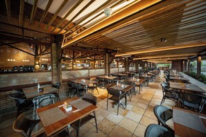 3 restaurants, dinner served - Salinas Maragogi All Inclusive Resort (Maragogi)