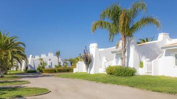 Standaard villa, 1 slaapkamer, terras, uitzicht op tuin | Tuin