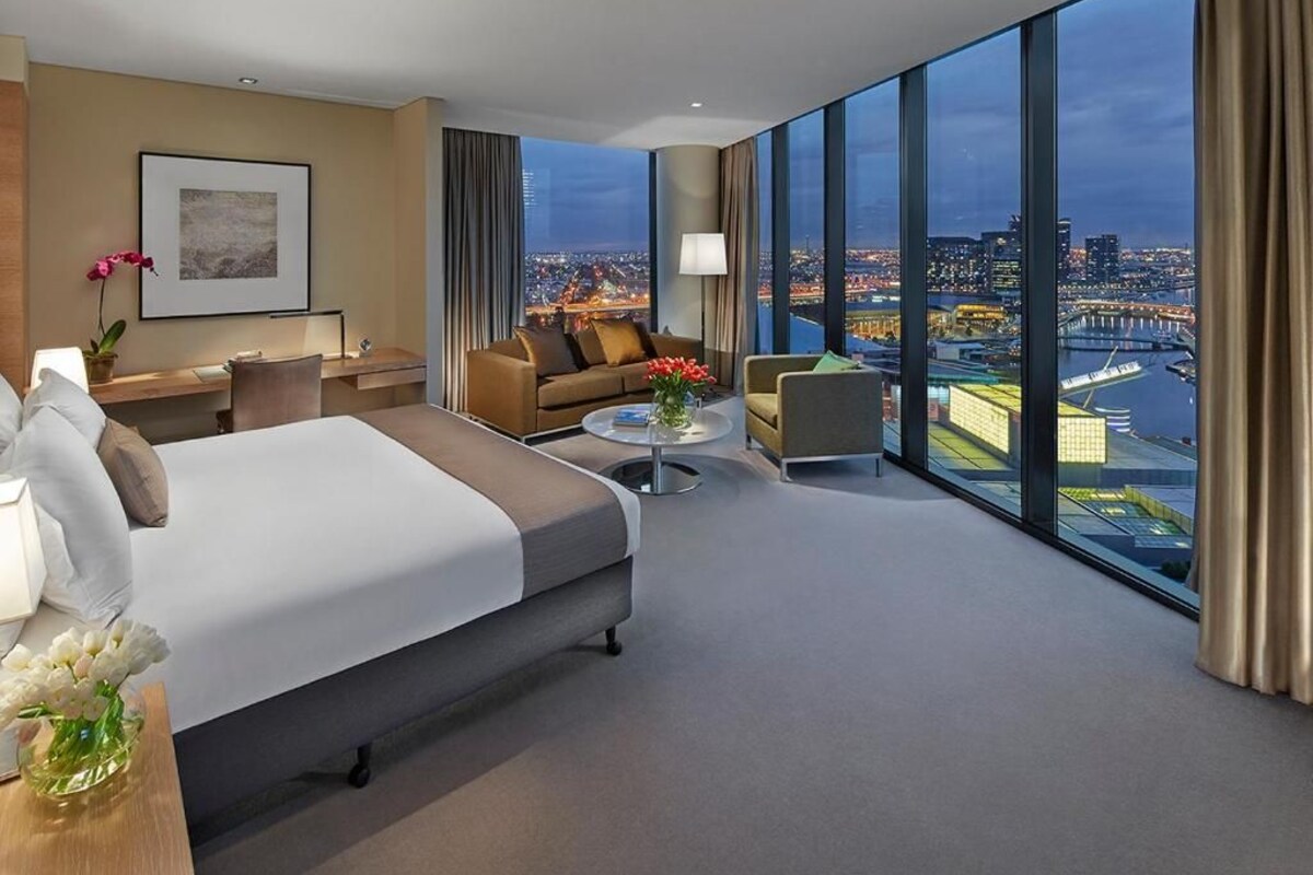 In-room safe, WiFi, alarm clocks