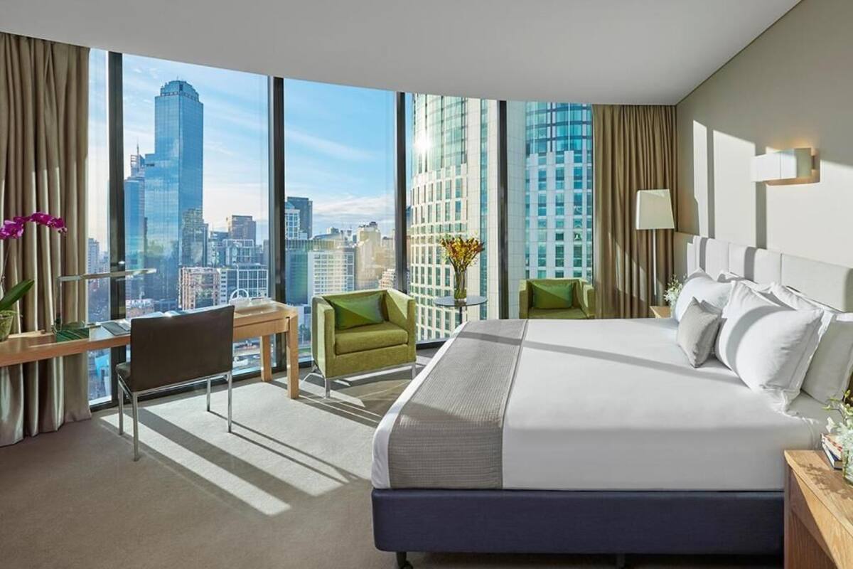 In-room safe, WiFi, alarm clocks