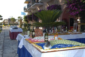 Desayuno buffet incluido todos los días