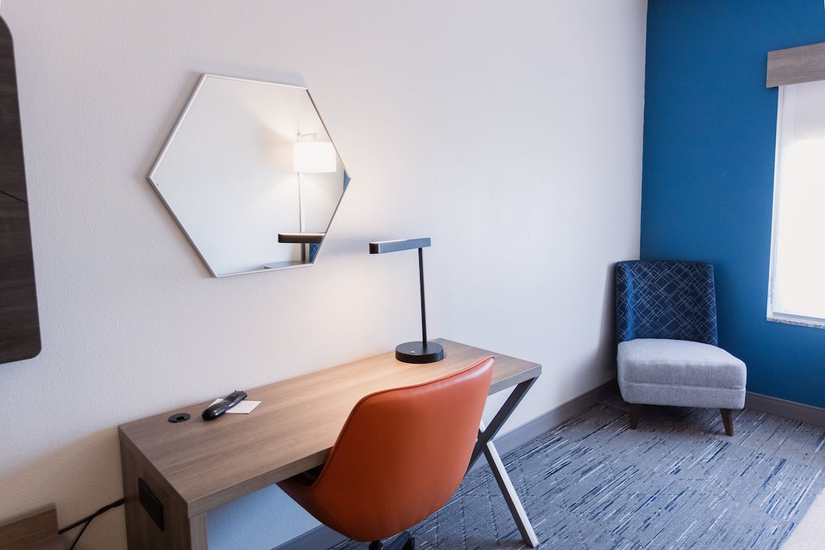 In-room safe, individually furnished, desk, blackout curtains