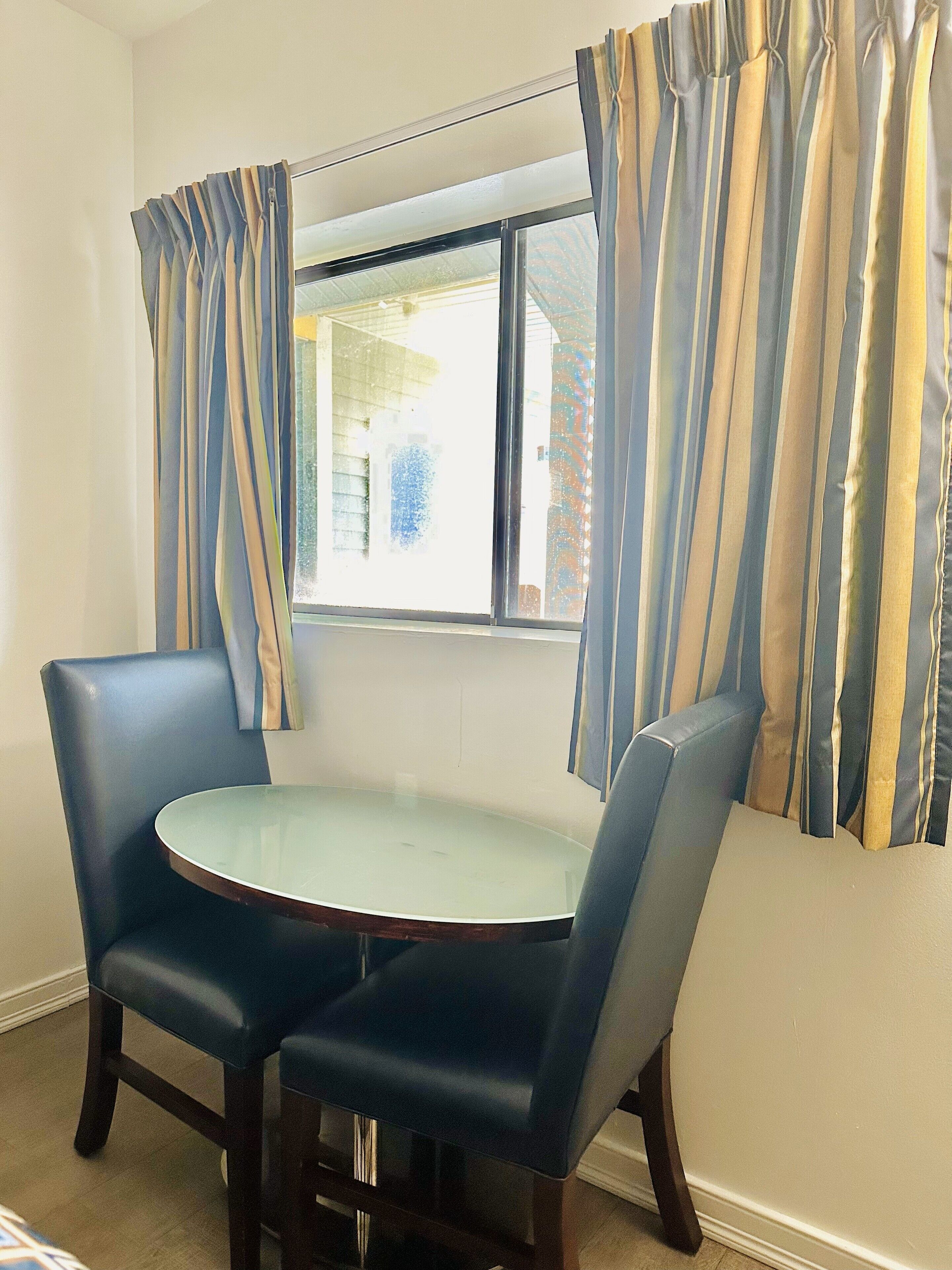 Televisión 42 pulgadas con canales de televisión por cable