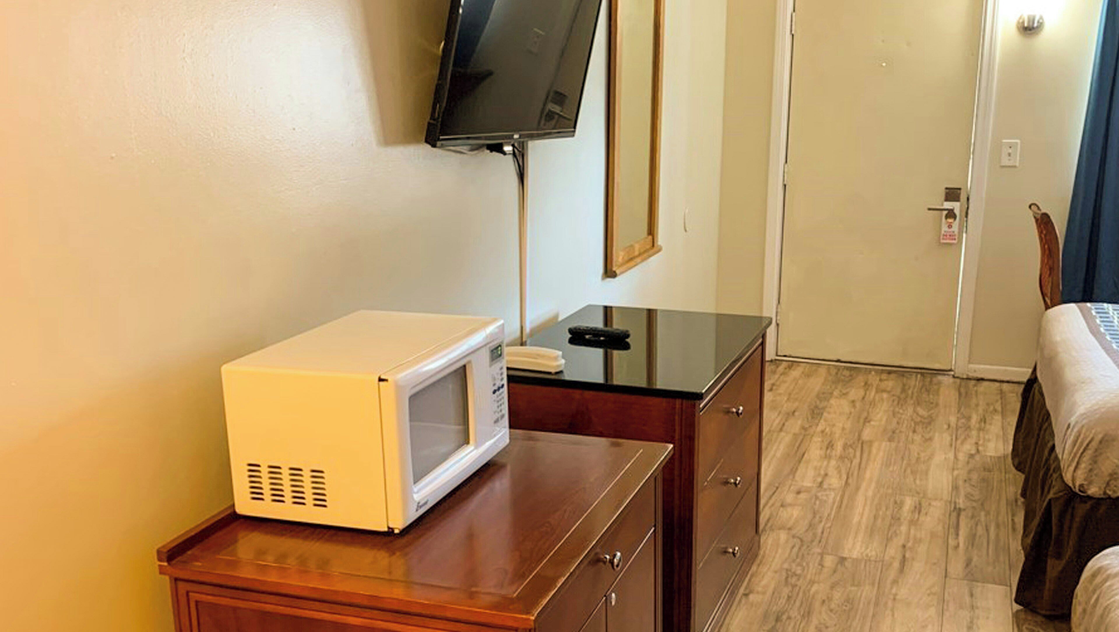 Desk, free WiFi, bed sheets