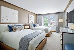 Premium bedding, down comforters, pillowtop beds, in-room safe - Residences at the Little Nell (Aspen)