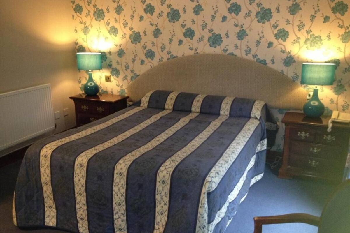 Chambre Double Standard, salle de bains attenante