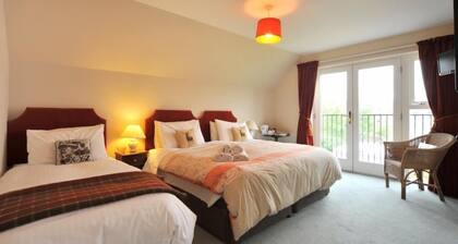 Dunallan House