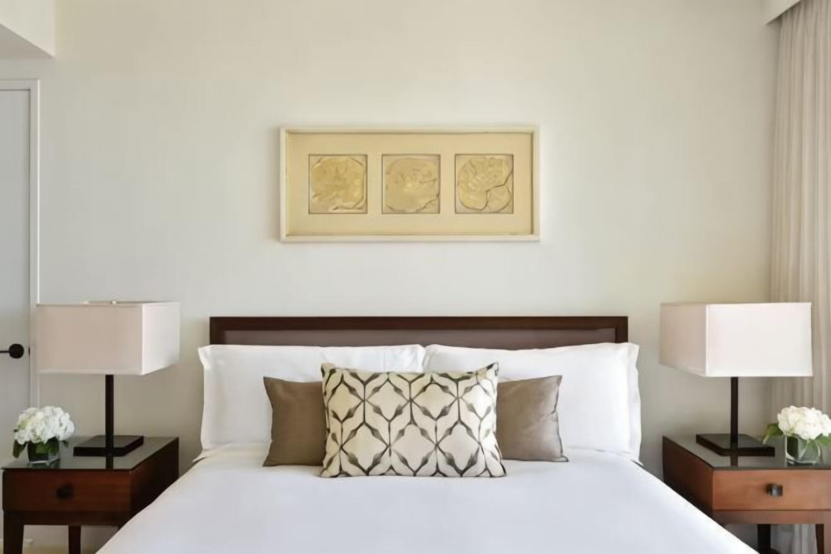 Egyptian cotton sheets, premium bedding, down comforters, pillowtop beds