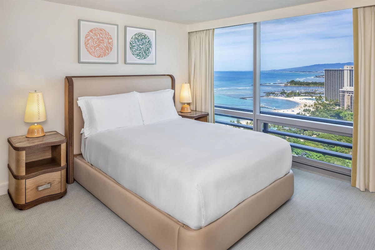Premium Suite, 3 Bedrooms, Oceanfront (Newly Renovated) | Egyptian cotton sheets, premium bedding, down comforters, pillowtop beds