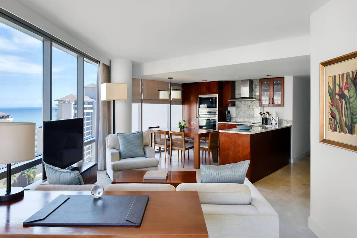 deluxe suite, 1 bedroom, city view | city view