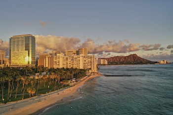 Hotel Exterior at Ka Laʻi Waikiki Beach, LXR Hotels & Resorts