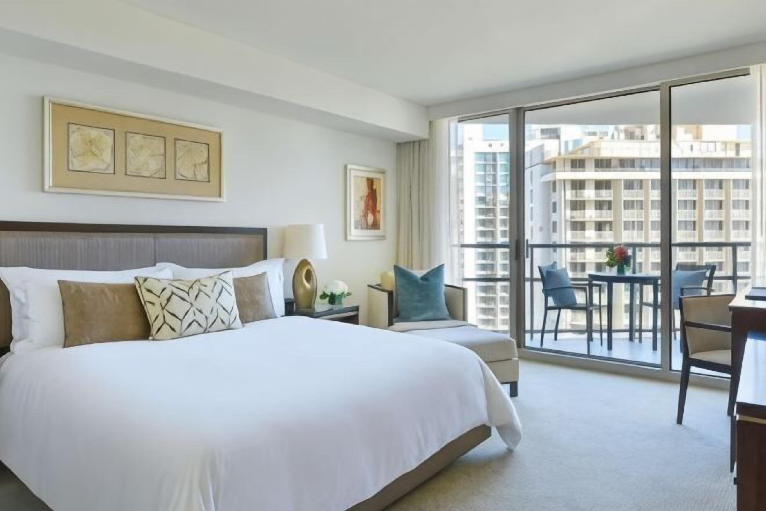 Egyptian cotton sheets, premium bedding, down duvets, pillow-top beds