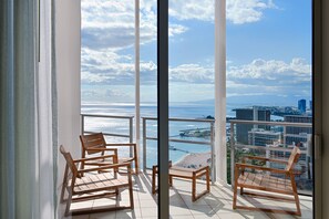 Ocean View Penthouse, 2 Bedroom Suite | Balcony - Ka Laʻi Waikiki Beach, LXR Hotels & Resorts (Honolulu)